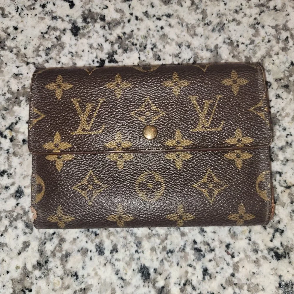 🎉 Louis Vuitton trifold monogram wallet - Picture 4 of 9
